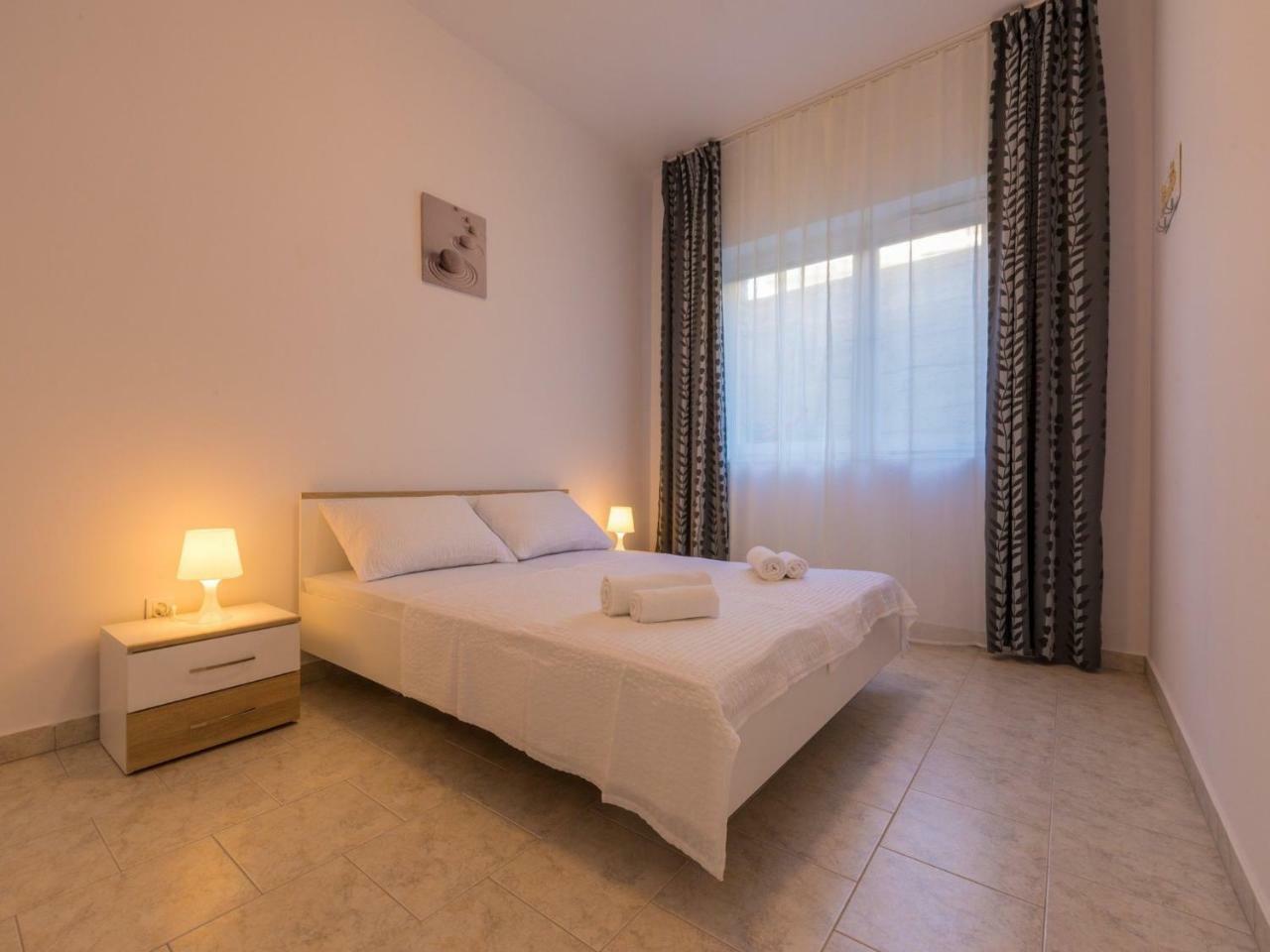 Apartment Duda Novi Vinodolski Esterno foto